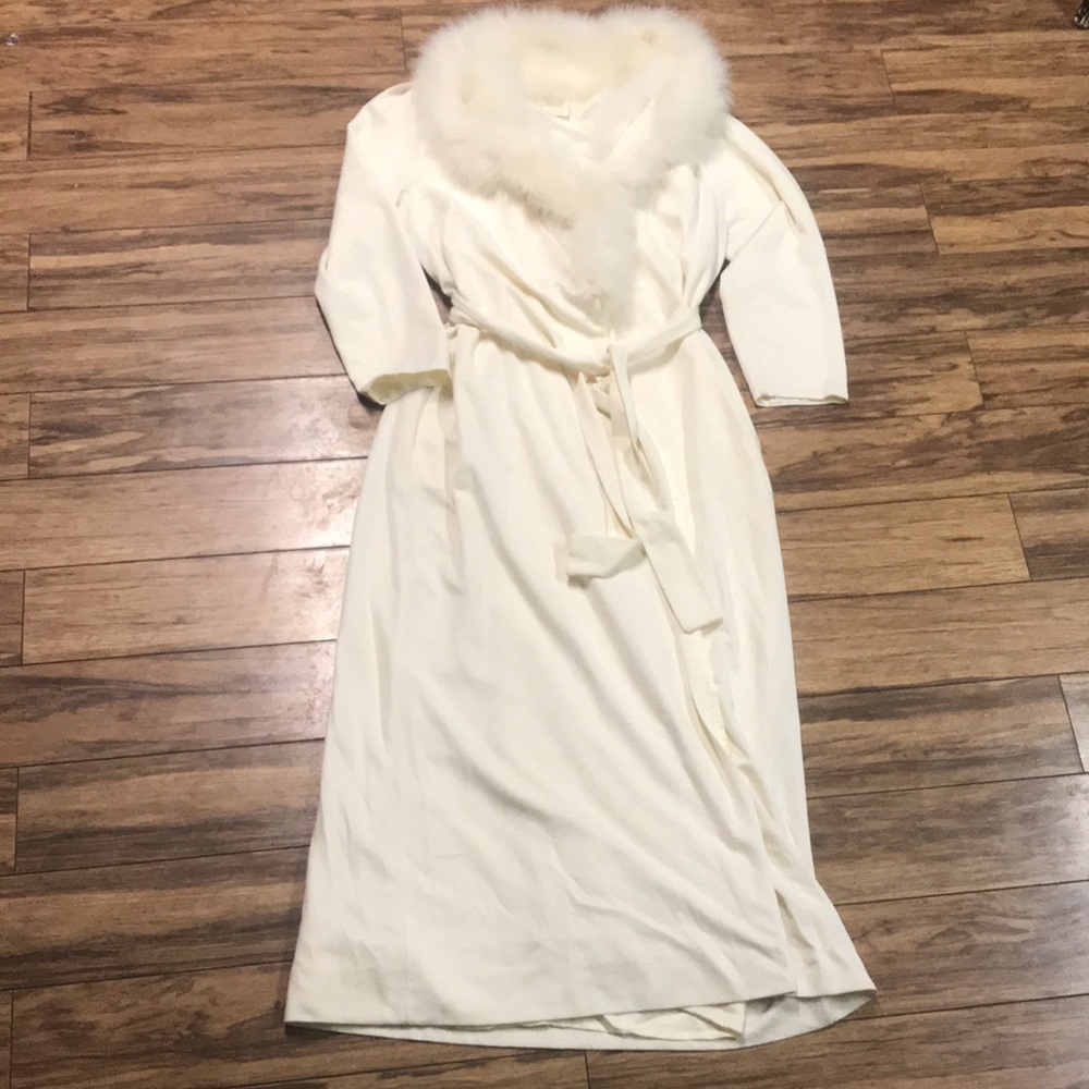 Vintage - Canadian made Clair Haddad faux fur dressing gown / housecoat - M